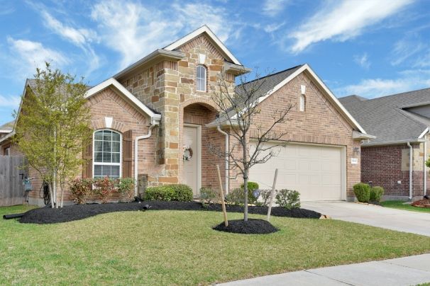 https://MarthaGuerra.NewConstructionHomesNOW.com